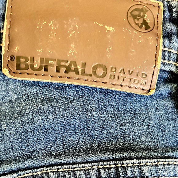 David Britton BUFFALO Dark Wash Denim 5PKT JACKSON Straight Jeans 38”X 30” - Picture 12 of 15